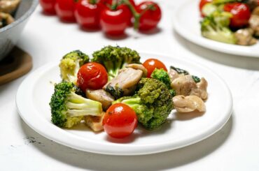 Keto Italian Chicken Skillet Recipe [Ready in 20 Minutes]