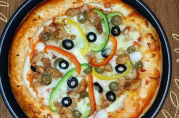 Easy Chicken Pizza Recipe | Pizza at Home |Pizza by One's Home | Pizza Dough | Italian Pizza |