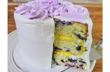 LEMON BLUEBERRY CAKE WITH LEMON ITALIAN BUTTERCREAM//RECIPE