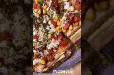 #foodblogger  #food #foodie #shorts  #indianstreetfood #foodlovers #indianfood #Italianfood #pizza