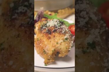 Crispy, juicy perfection l Get our air fryer chicken recipe l italian seasoning l