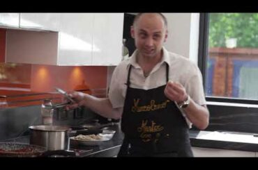 Italian Recipes | Quick and Simple Chicken Steaks in Tomato Sauce with Pesto Pasta | Dine and Design