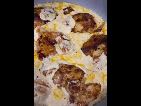Chicken in Creamy Italian Cheese Sauce Chicken in Creamy Italian Cheese Sauce