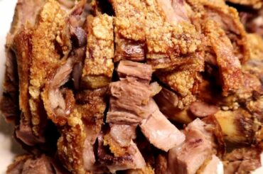 GIANT CRISPY PATA in BAGUIO! Sinigang and Buttered Chicken! GOOD TASTE food feast.