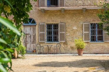 Beautiful Piedmont bed and breakfast for sale in Monferrato, Piedmont, Italy