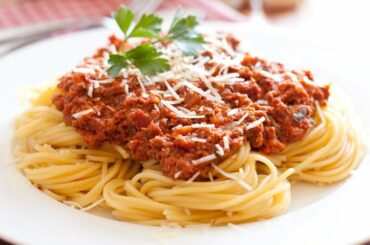 Spaghetti Recipe - How to Make Italian Spaghetti Sauce