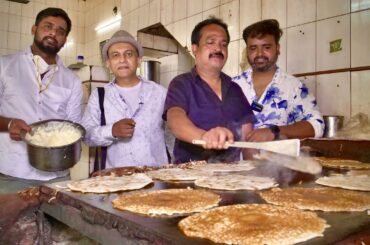 Exploring Davanagere’s “World Famous” BENNE DOSAE At SRI GURU KOTTURESHWARA BUTTER DOSA HOTEL!