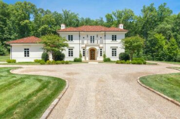 910 Dalmore Dr, Midlothian, VA