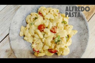 White Sauce Pasta Recipe | Alfredo Pasta Recipe | Pasta In white Sauce | Italian Pasta | #shiviadvi