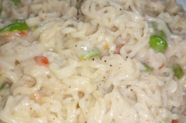 White Sauce Noodles Recipe | Creamy Maggi Noodles Recipe | Italian Noodles Recipe | Nomi Ka Kitchen