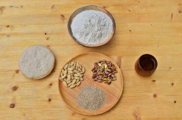 Medieval Egyptian Bread with Pistachios and Almonds