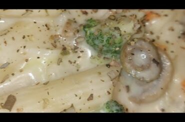 White Sauce Pasta | Creamy Pasta | Cheese Pasta | Italian Cuisine | Chinese | Saaptu Solrom #shorts