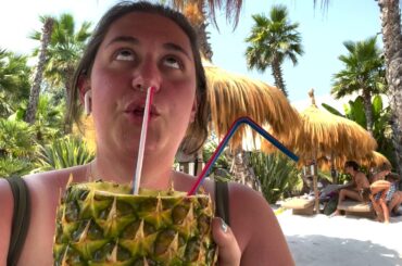 "CAMPING" on the BEACH in Venice, Italy! (sun, food, books, beach)