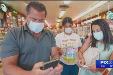 NYC restaurant owners say asking for COVID vaccination proof is hurting their businesses