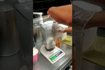 saffron cream shake #YummyExpress#fast Food Italian restaurant Milkshake and Paste Pizza tandoor