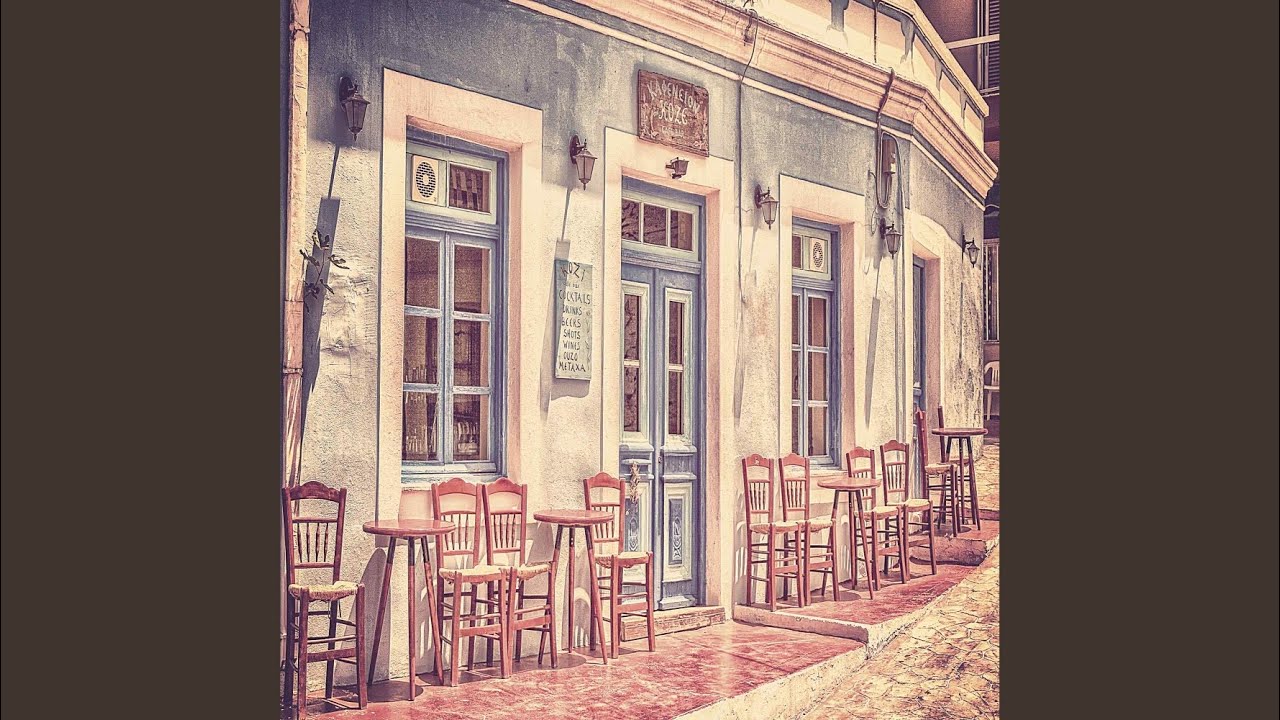 Quiet Backdrops for Exclusive Dining Quiet Backdrops for Exclusive Dining