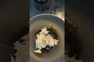 SIMPLE ITALIAN CHEESE & CHICKEN PASTA  #shorts #cooking  #pasta #Italian