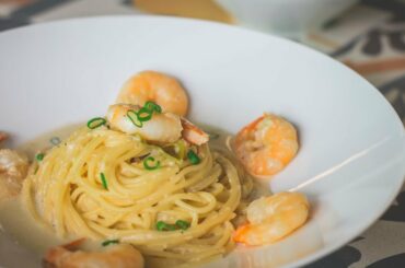 MEAL FOR ONE, Healthy Italian Creamy Garlic Prawns, ***5 Ingredients***