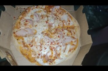Zomato Pizza have you ever tried (Amika srivastava)