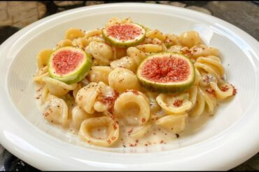 ORECCHIETTE GORGONZOLA FICHI - Gorgonzola & figs pasta cooked in Italy