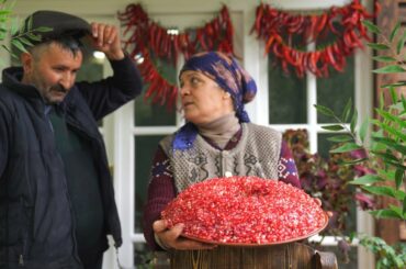 Making Pomegranate Bracelet Salad, Outdoor Cooking, Village Cooking