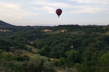 SLife: Hot Air Balloon Through the Wine Vineyards of Tuscany - Italy