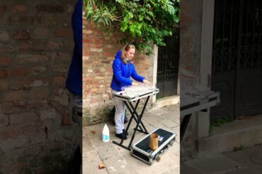 Imagine wine glasses in Italy. Now add talent. #shorts