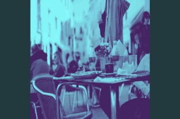 Dream-Like Ambience for Indoor Dining