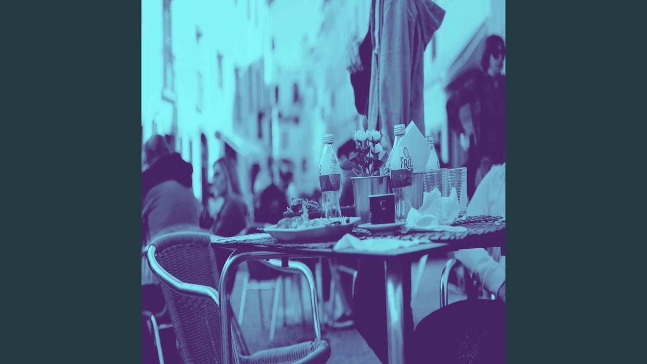 Dream-Like Ambience for Indoor Dining Dream-Like Ambience for Indoor Dining