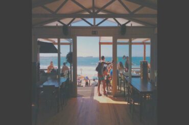 Simplistic Ambience for Italian Restaurants