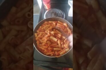 Italian cooking chief Larry Charles Keene jr.