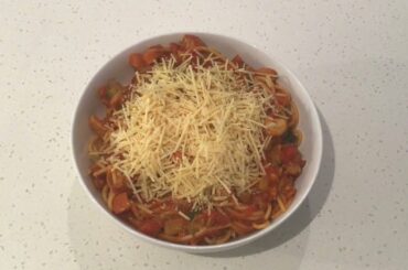 #Ep3 Home Cooking Down Under - 'Classic Spag Bol'