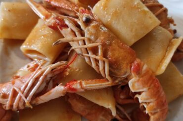 ITALIAN PASTA PACCHERI WITH SCAMPI SAUCE!