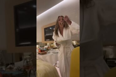 Tell me what’s better than room service wine & pasta in a robe...I’ll wait