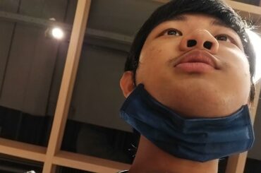 Italian food porn asia naked pizza