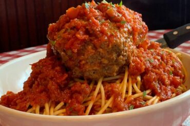 The Untold Truth of Buca Di Beppo