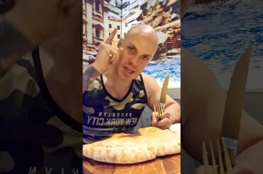 Pattaya Thailand | Gian's Italian Restaurant | Calzone Time! #shorts