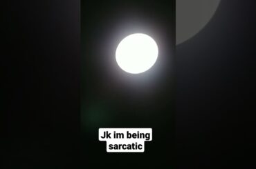 something abt this music makes me want Italian food-