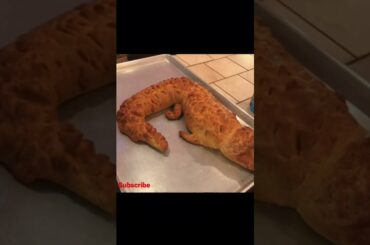 Alligator Animal Italian Bread | Alligator Shaped Bread #shorts #italianfood