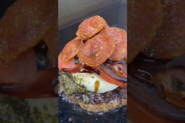 Burger!! #orlando #florida #floridafood #italianfood #WISDOM #wonderbot #did_you_know #viral_stories