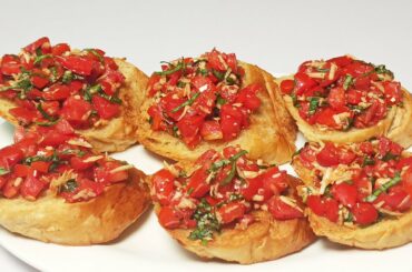 How to Make BRUSCHETTA - Easy Italian Appetizer