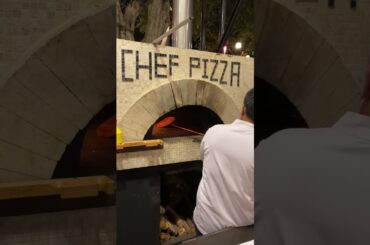 Thai Street Food Perfect Pizza