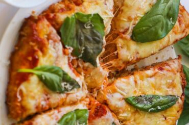 Chizza/ Italian Chicken Parm Pizza Recipe #tastemadeworld #trending #pizza #parmpizza #italianfood