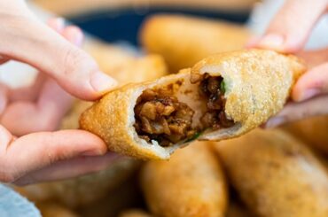 Crispy Fried Dumpling Recipe (Cantonese Ham Sui Gok)