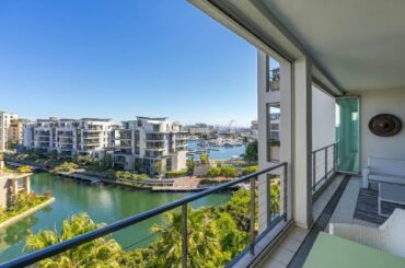 Breathtaking Beautiful | Waterfront | ZAR 15 750 000