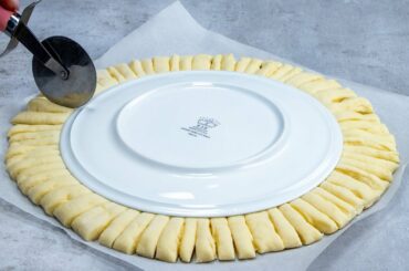 I’ve made PIZZA using a PLATE. A trick “STOLEN” from the ITALIANS