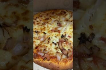 #italian #pizza #chicagopizza #trending #youtubeshorts #stuffedgarlicbread #food