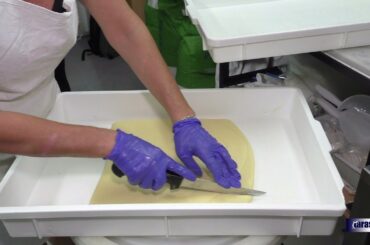 FRESH PASTA.  WE ENTER AN ITALIAN PASTRY FACTORY