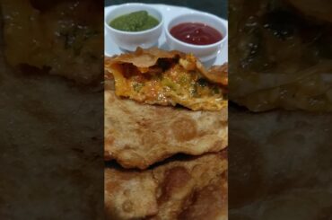 Cheese Chinese Italian paratha recipe by Hasb-e-zaika at home #trending #foryou #homepage