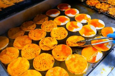 Mexican Street Food - The BEST BEEF BIRRIA TACOS in NYC! Birria Landia